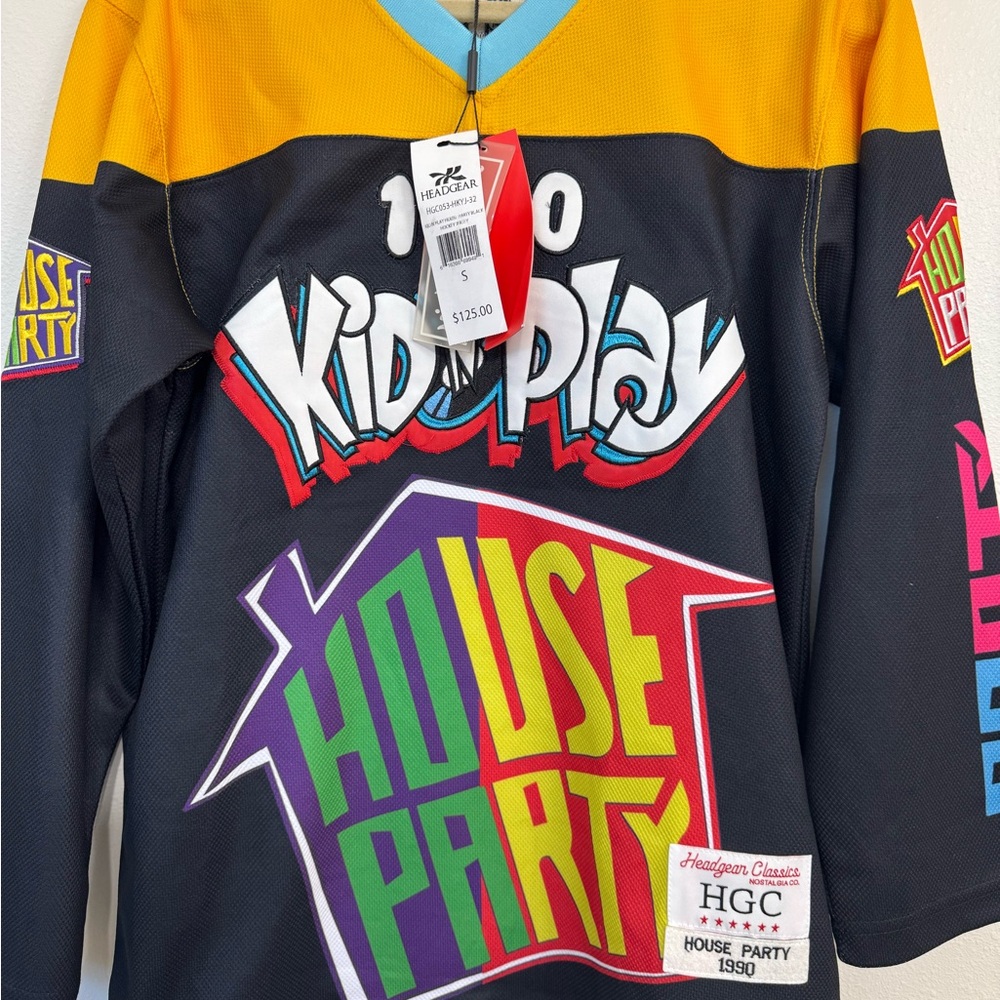 KID 'N' PLAY HOUSE PARTY Headgear Classics Yellow Hockey Jersey 🆕 - Picture 7 of 11